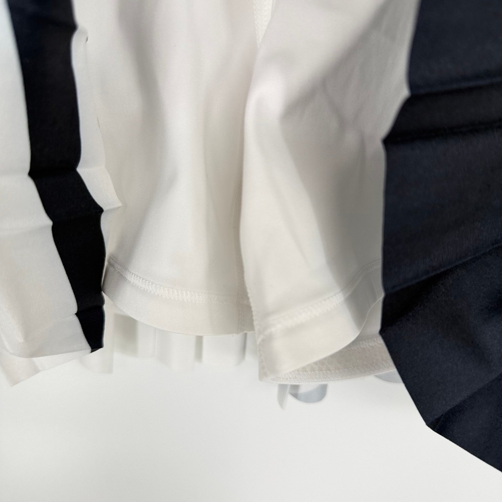 Athleta Match Point Pleated Colorblock Skort Womens M White/Navy Tennis Golf NEW - Picture 7 of 10